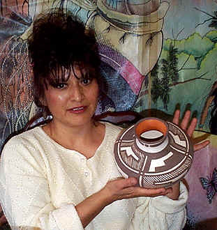 Rowena Him Zuni Pueblo Pottery