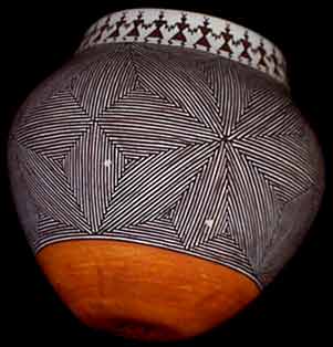RLucarioB.jpg (11763 bytes)