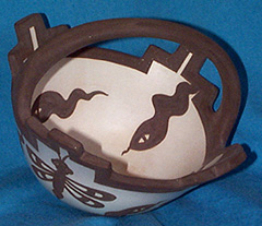 RHbowl225a.JPG (28101 bytes)